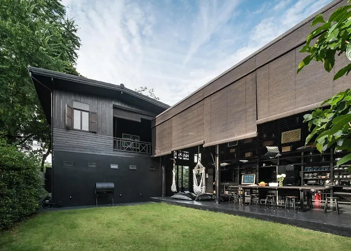 เคลิ้ม โฮลเทล Hostel กรุงเทพมหานคร